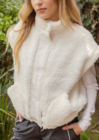 Aspen Oversized Sherpa Vest